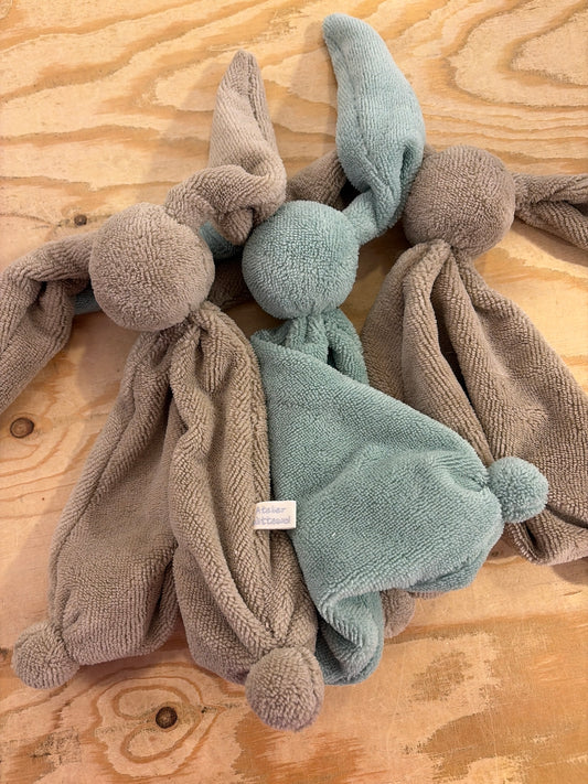 Handgemaakt Haas Knuffel Atelier Wittewol ( alleen in de winkel te koop)