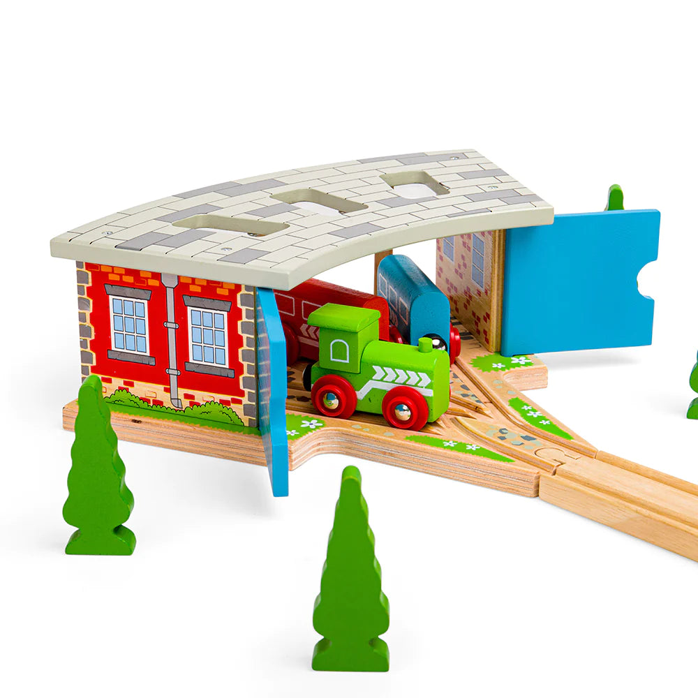 BigJigs - Houten Treinloods voor 3 treinen