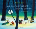Zie de maan schijnt door de bomen. 1+