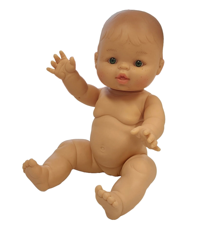 Paula Reina Pop Gordi meisje met sproetjes (bloot/blank/34cm) met Kledingset Pansy jeans (34 cm pop)